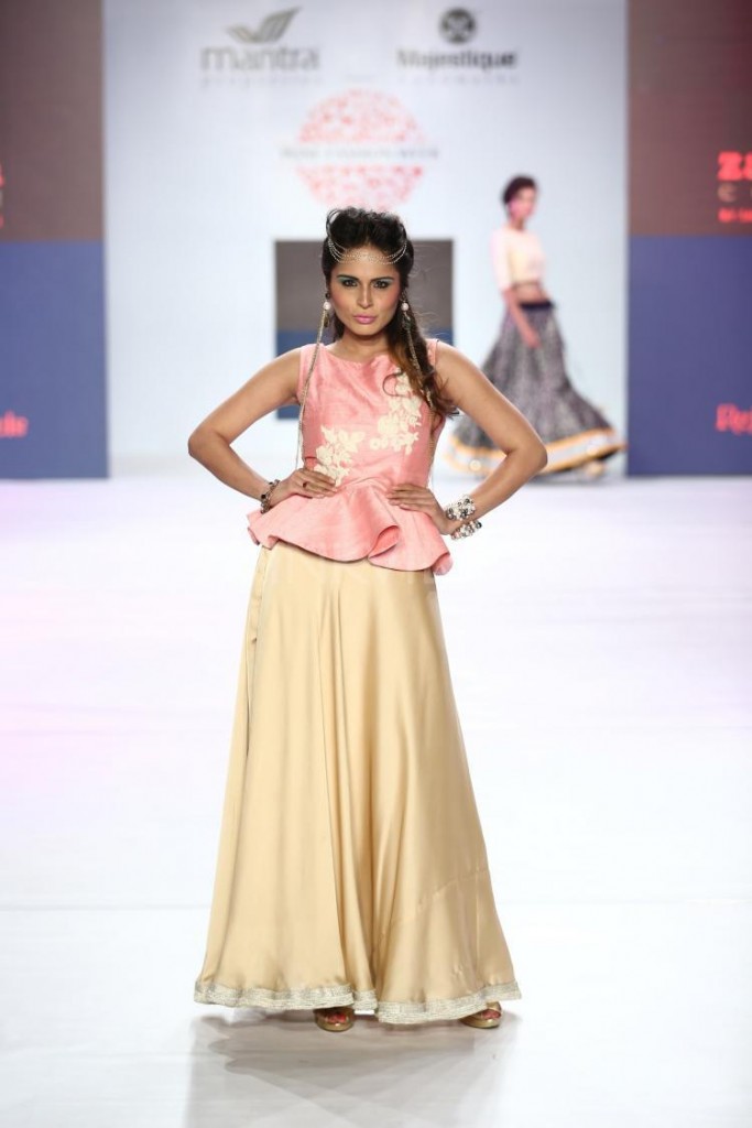 05 Model in Designer Shouger Merchant Doshi's creation @ Pune Fashion Week Season V