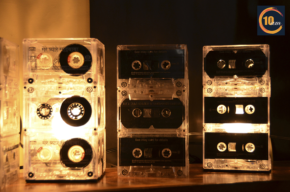 Retro cassette lamp