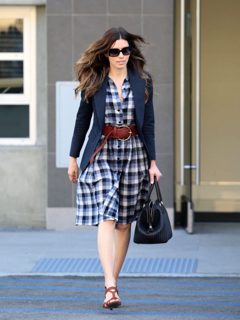 jessica-biel-in-belted-plaid-dress-out-and-about-in-santa-monica_1
