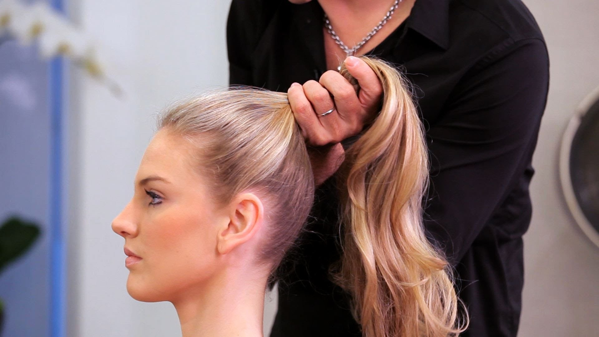 7 new and incredible ways to own that summer ponytail
